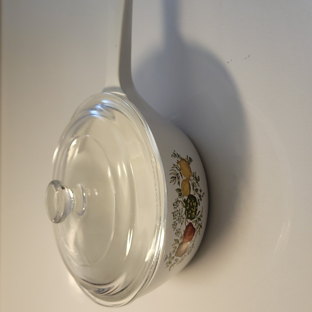 Corningware p-81-B 2cup made in Canada spice of life